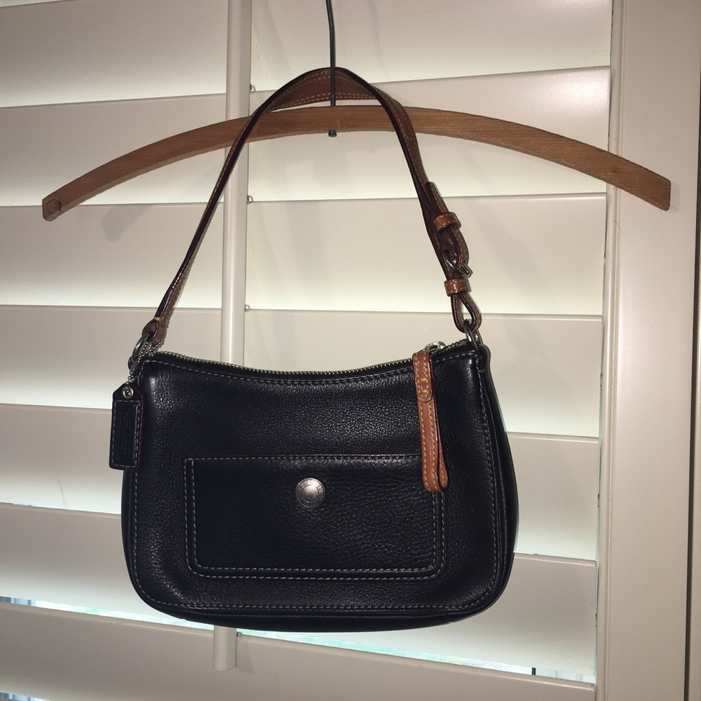 Coach Chelsea Black Pebbled Leather Medium Purse
